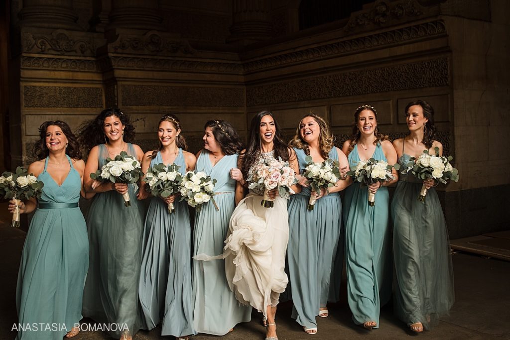 Philadelphia center city photo of the bride with bridesmaids at the City Hall