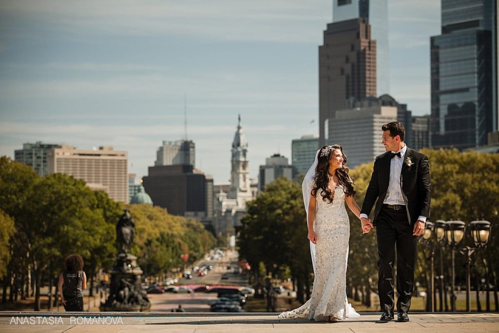 Bride and Groom photo in front of Philadelphia skyline