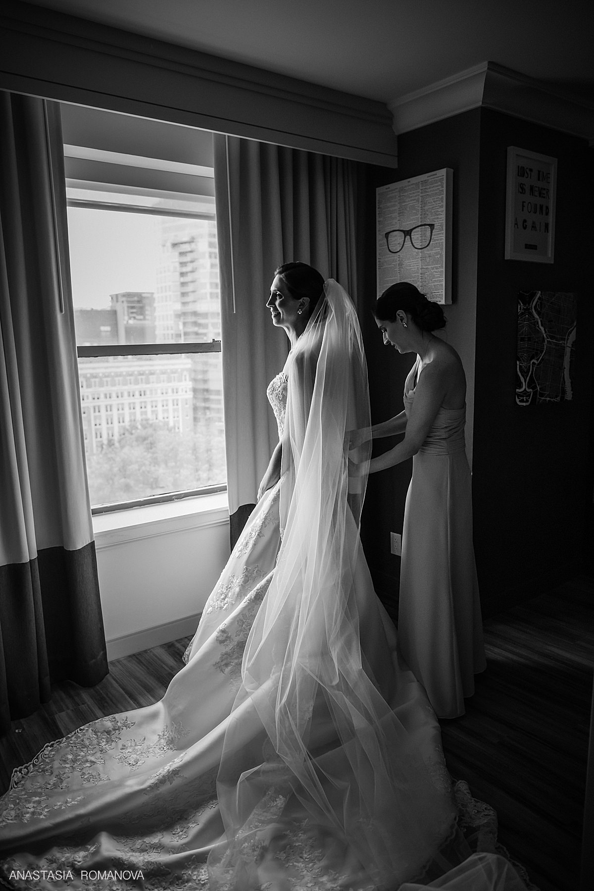 Bride getting ready at the Renaissance Hotel in Philadelphia