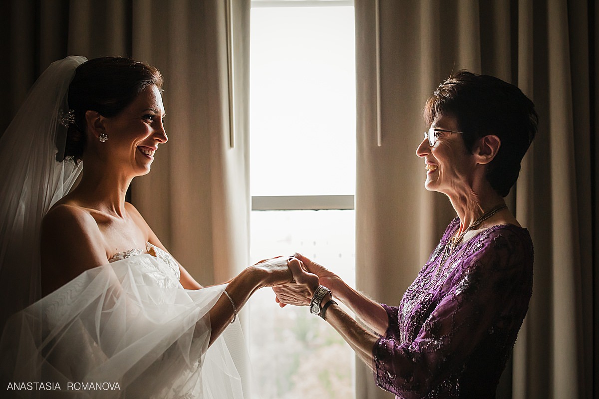 Bride and her mom getting ready at Renaissance Hotel in Philadelphia