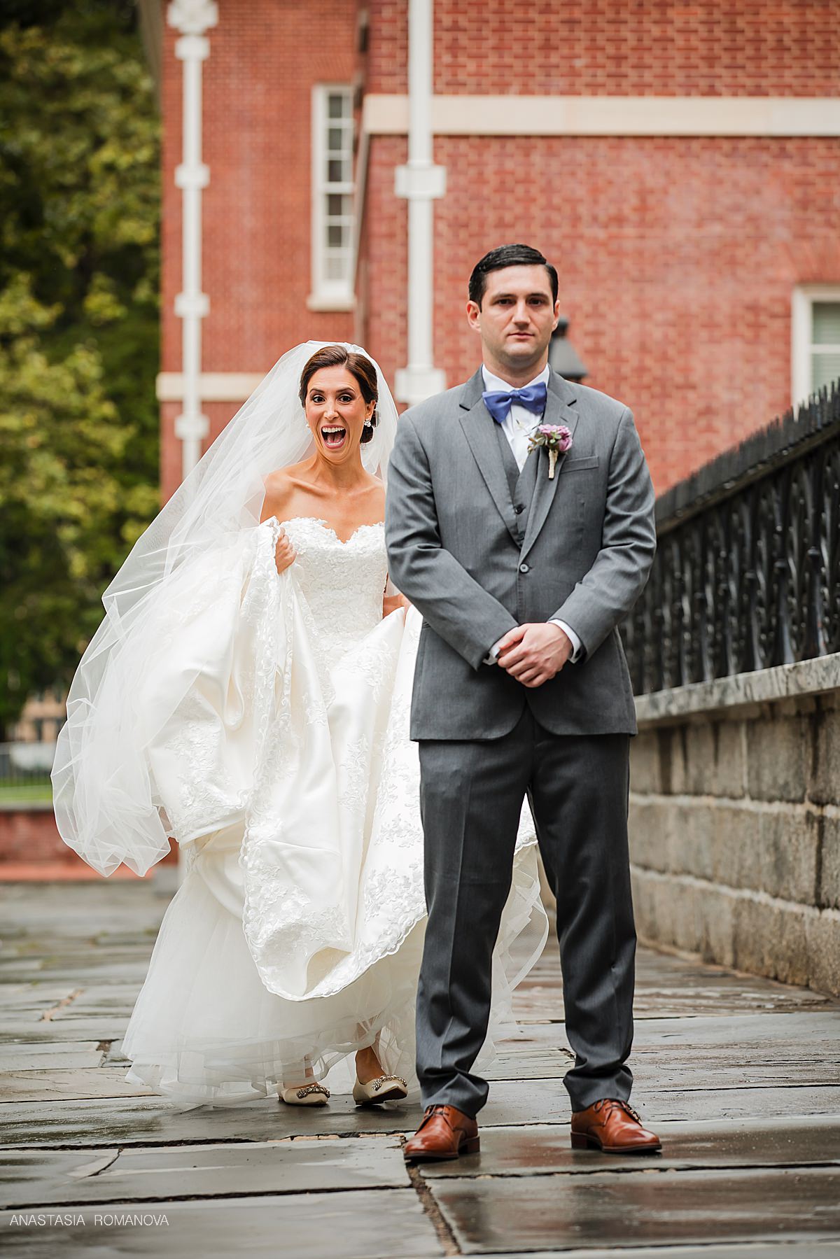 Bride and Groom's Philly first look by the 2nd National Bank